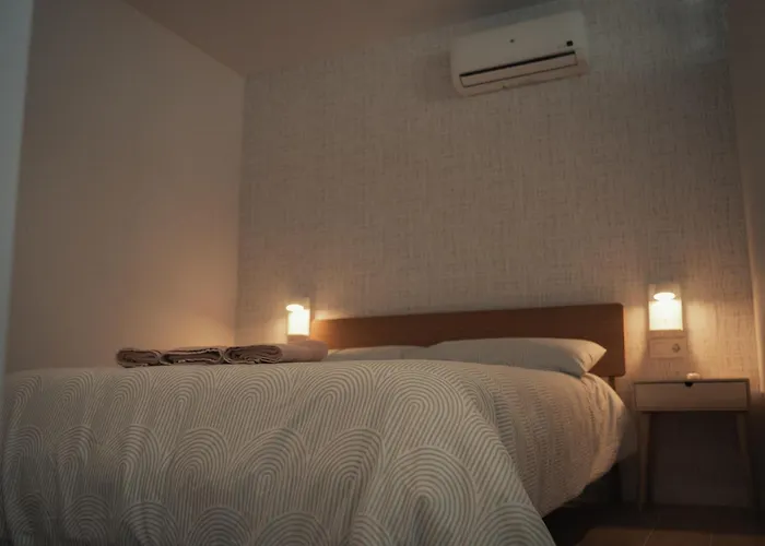 La Siesta 阿尔马拉达