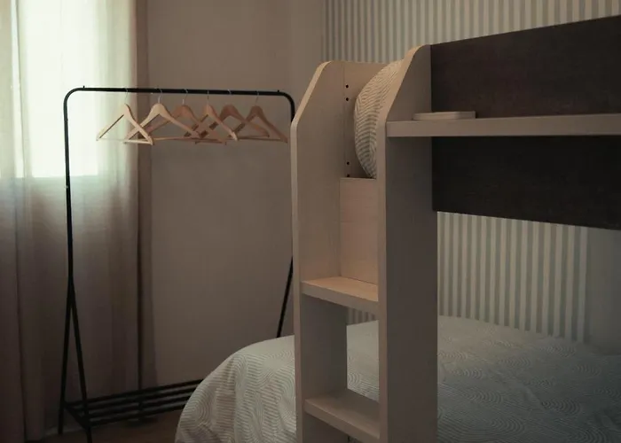 La Siesta 阿尔马拉达