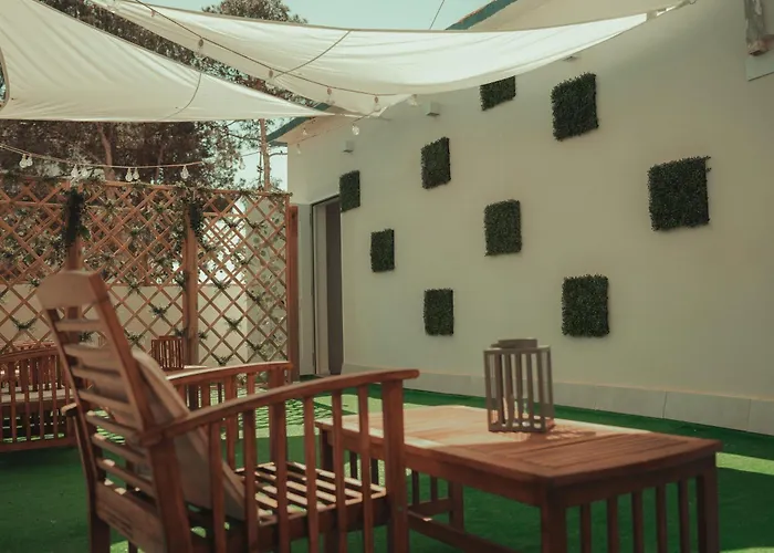 La Siesta 阿尔马拉达